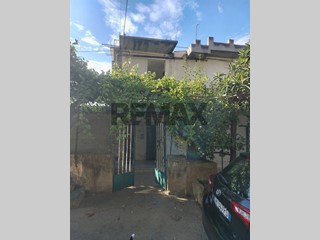 Appartamento in Vendita a Caltagirone, 33'000&euro;, 111 m²