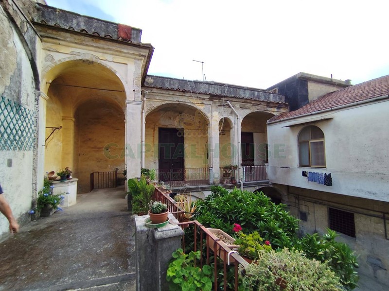 Appartamento in Vendita a Mercato San Severino, 190'000&euro;, 150 m²