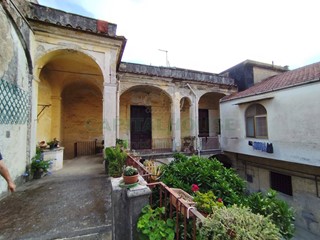 Appartamento in Vendita a Mercato San Severino, 190'000&euro;, 150 m²