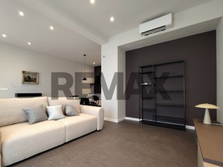 Trilocale in Affitto a Torino, 1'400&euro;, 72 m²