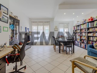 Trilocale in Vendita a Milano, 418'700&euro;, 99 m²