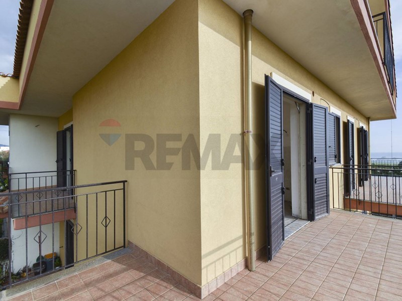 Quadrilocale in Vendita a Riposto, 170'000&euro;, 126 m²