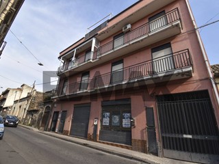 Quadrilocale in Vendita a Belpasso, 149'000&euro;, 147 m²