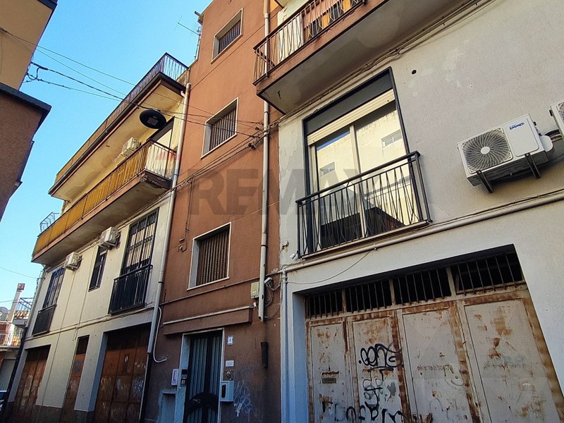 Trilocale in Vendita a Paternò, 65'000&euro;, 78 m²