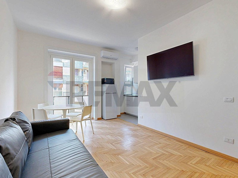 Monolocale in Affitto a Milano, 840&euro;, 28 m²
