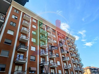 Trilocale in Vendita a Borgaro Torinese, 125'000&euro;, 87 m²