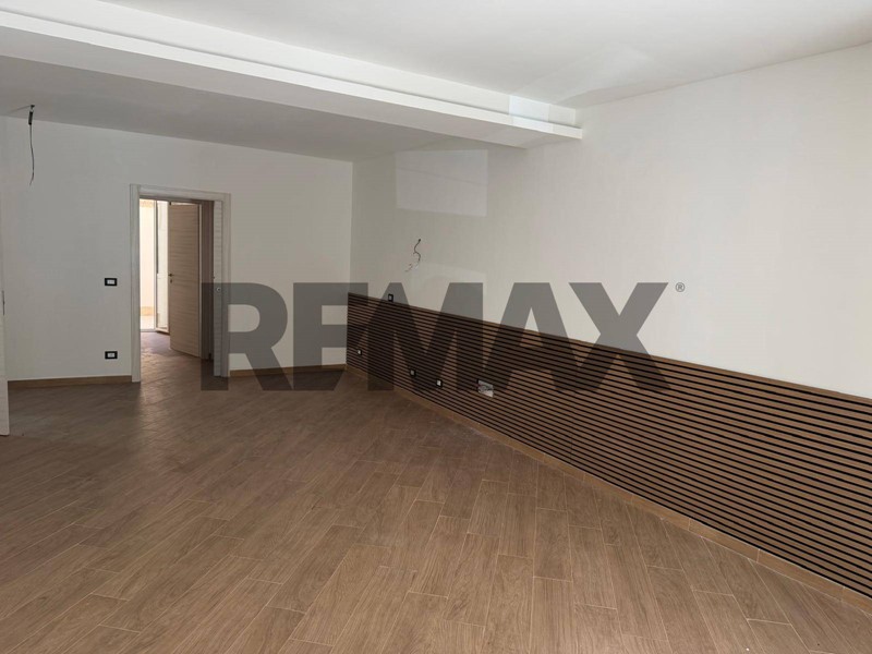 Trilocale in Vendita a Palermo, 99'000&euro;, 77 m²