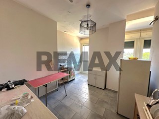 Quadrilocale in Vendita a Palermo, 95'000&euro;, 104 m²