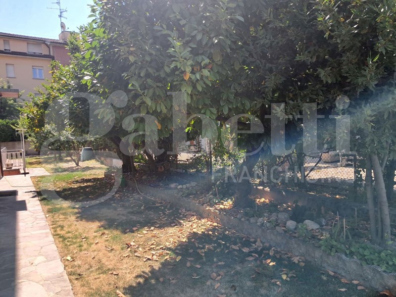 Quadrilocale in Affitto a Monte San Pietro, 800&euro;, 100 m², arredato, con Box