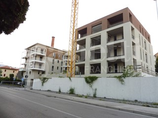 Trilocale in Vendita a Bassano del Grappa, 295'000&euro;, 124 m², con Box