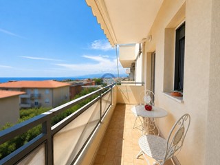 Quadrilocale in Vendita a Catanzaro, zona Catanzaro Lido, 249'000&euro;, 104 m², con Box