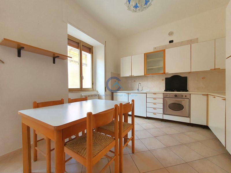 Bilocale in Affitto a Catanzaro, zona Stadio, 400&euro;, 70 m², arredato