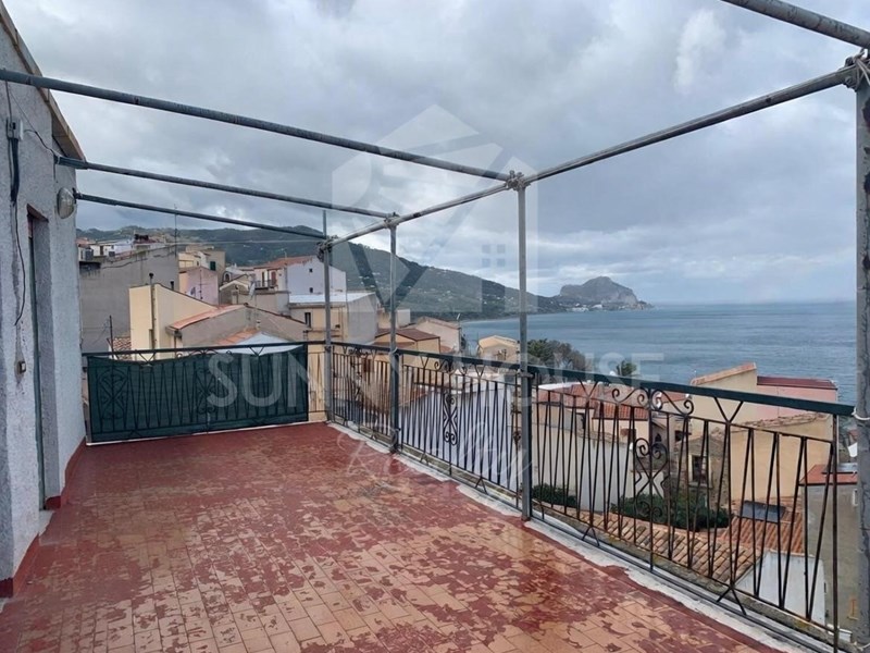 Appartamento in Vendita a Cefalù, 130'000&euro;, 104 m²