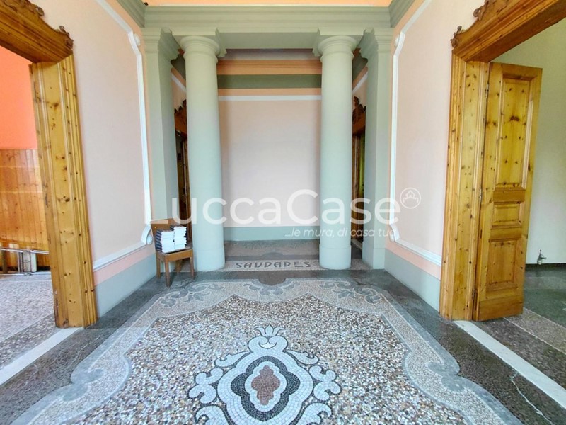 Appartamento in Vendita a Buggiano, zona Borgo a Buggiano, 269'000&euro;, 180 m²