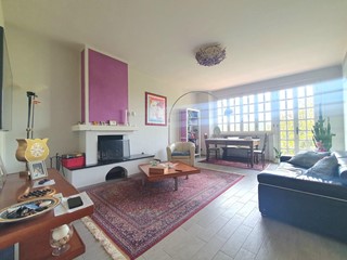 Appartamento in Vendita a Lucca, zona Meati, 260'000&euro;, 90 m², arredato