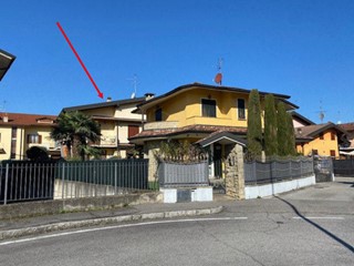 Quadrilocale in Vendita a Ghisalba, 47'470&euro;, 134 m², con Box