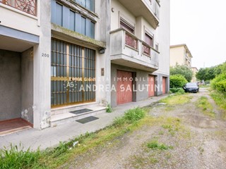 Appartamento in Vendita a Pontedera, 159'000&euro;, 130 m², con Box