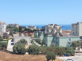 Appartamento in Vendita a Siracusa, 70'000&euro;, 120 m²