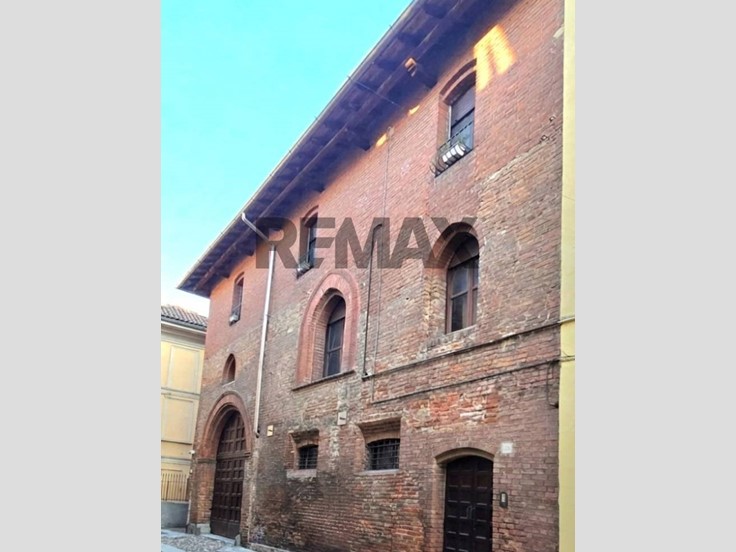 Trilocale in Vendita a Pavia, 469'000&euro;, 180 m²