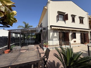 Appartamento in Vendita a Santa Flavia, 199'000&euro;, 102 m²