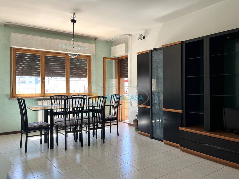 Appartamento in Vendita a Ascoli Piceno, 112'000&euro;, 148 m²
