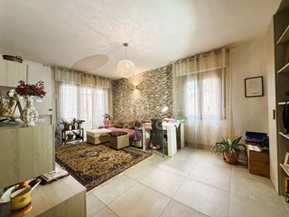 Appartamento in Vendita a Montecatini Terme, 170'000&euro;, 114 m², con Box