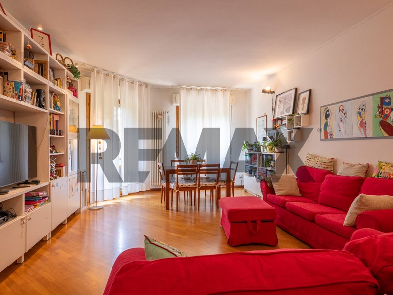Appartamento in Vendita a Pisa, 355'000&euro;, 148 m²