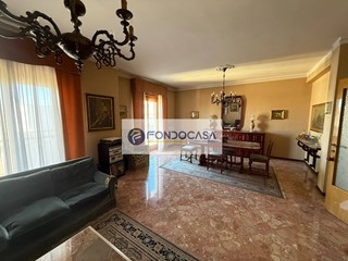 Appartamento in Vendita a Lecce, 225'000&euro;, 149 m²
