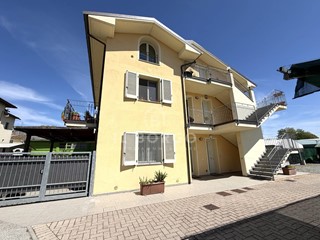 Trilocale in Vendita a Pescia, 155'000&euro;, 101 m²