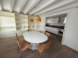 Quadrilocale in Affitto a Treviso, 1'600&euro;, 101 m²