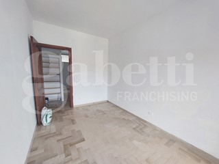 Quadrilocale in Vendita a Alba Adriatica, 109'000&euro;, 90 m²