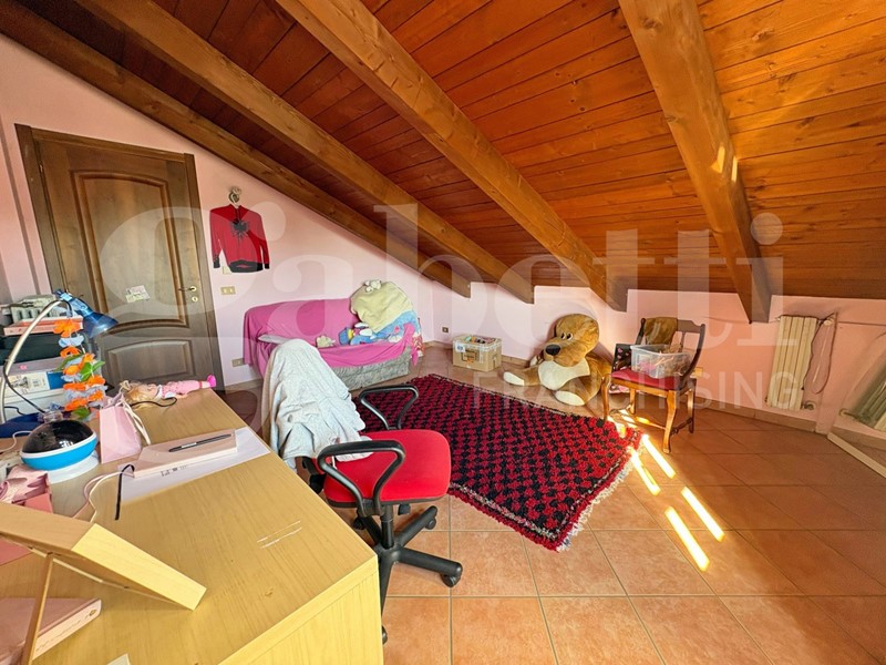 Trilocale in Vendita a Carmagnola, 138'000&euro;, 60 m², con Box