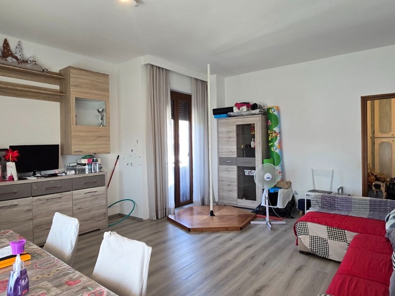 Quadrilocale in Vendita a Terni, 109'000&euro;, 132 m²
