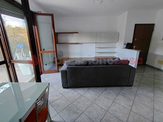 Trilocale in Vendita a Dairago, 225'000&euro;, 96 m², con Box