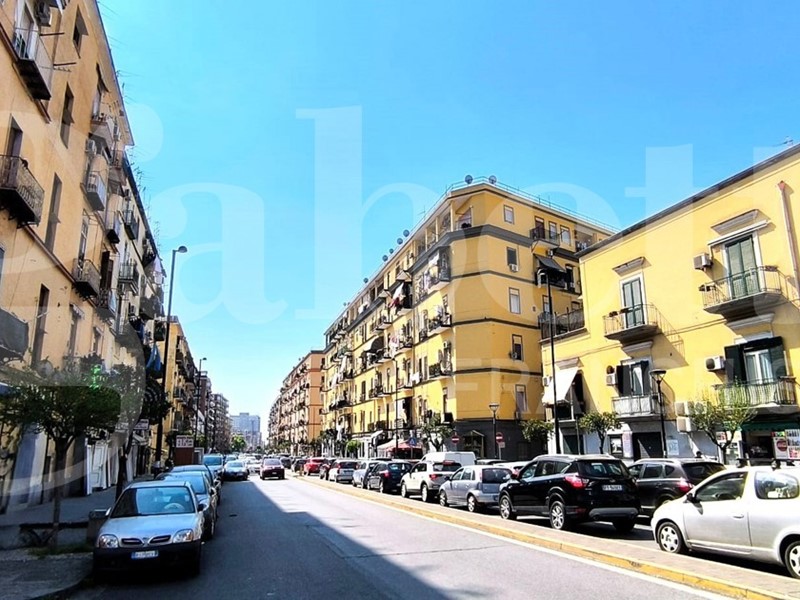 Bilocale in Vendita a Napoli, 87'000&euro;, 45 m²