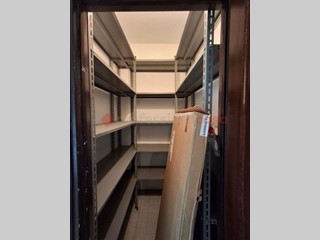 Trilocale in Vendita a Cerro Maggiore, 155'000&euro;, 110 m², con Box