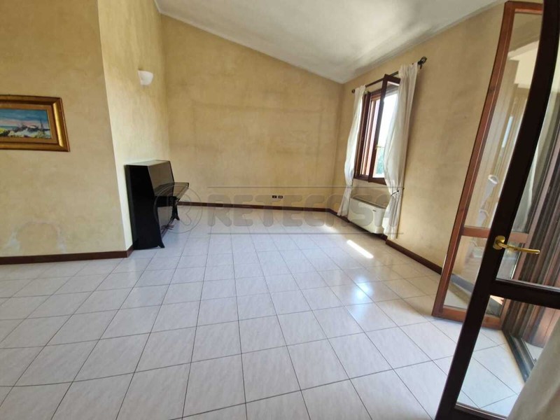 Quadrilocale in Vendita a Cremona, 174'900&euro;, 113 m², con Box