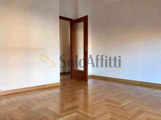 Quadrilocale in Affitto a Torino, zona Parella, 570&euro;, 94 m², con Box