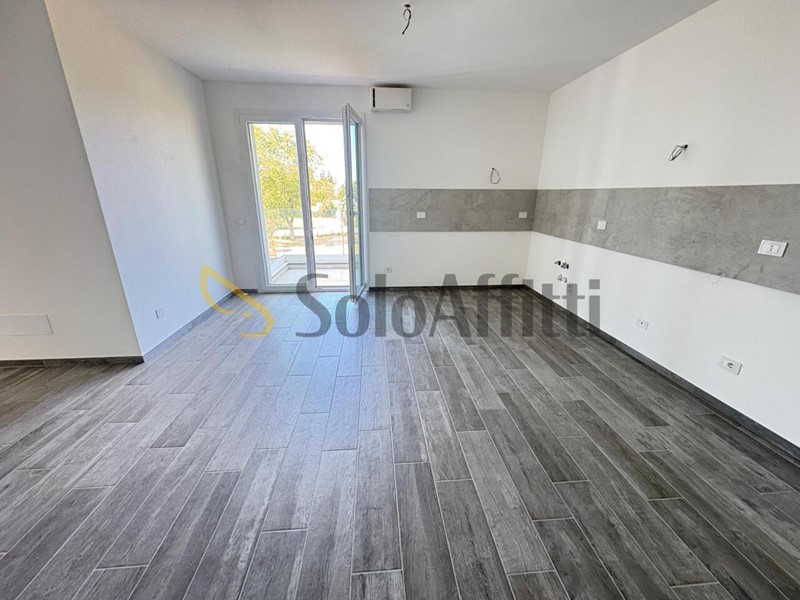 Trilocale in Affitto a Rimini, zona Viserba, 740&euro;, 70 m², con Box