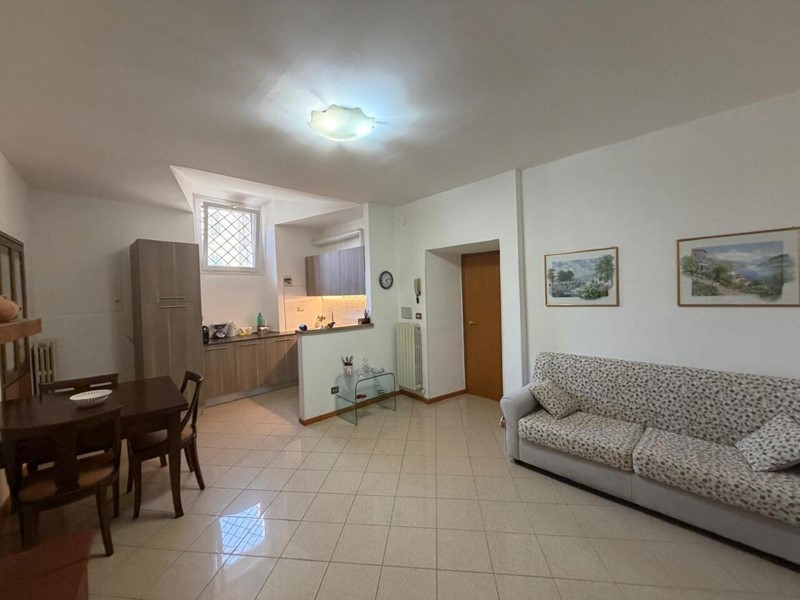 Appartamento in Vendita a Cupramontana, 68'000&euro;, 