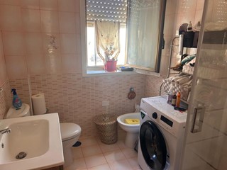 Bilocale in Vendita a Siracusa, zona Tunisi Grottasanta, 40'000&euro;, 73 m², arredato
