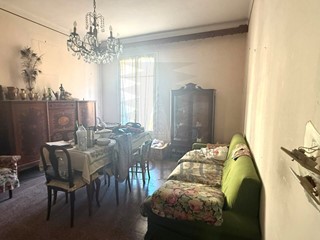 Quadrilocale in Vendita a Ventimiglia, zona Vicinanze centro, 125'000&euro;, 96 m²