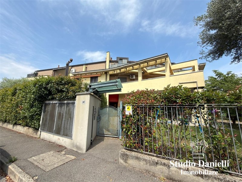 Trilocale in Vendita a Mariano Comense, 174'000&euro;, 90 m²