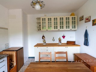 Quadrilocale in Vendita a Zeri, 50'000&euro;, 80 m²