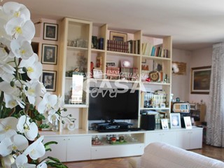 Attico in Vendita a Santa Croce sull'Arno, 175'000&euro;, 115 m², con Box