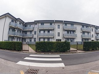 Appartamento in Vendita a Telgate, 42'465&euro;, 136 m², con Box
