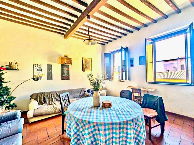 Appartamento in Vendita a Pisa, 239'000&euro;, 160 m²