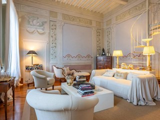 Appartamento in Vendita a Pisa, 850'000&euro;, 200 m²