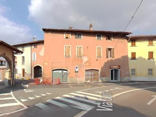 Appartamento in Vendita a Madone, 52'650&euro;, 146 m²