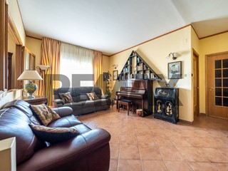 Quadrilocale in Vendita a Palermo, 132'000&euro;, 101 m²
